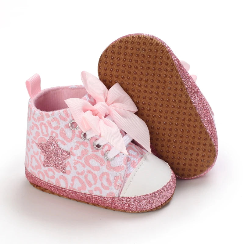 Spring and Autumn New Baby Shoes Classic Canvas Shoes Baby Shoes Don't Fall Off Soft soled Sneakers Baby Shoes