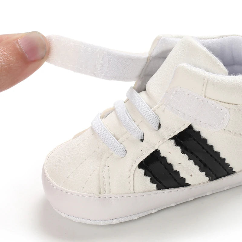 White Baby Shoes Casual Shoes For Boys And Girls Soft Bottom Shoes Sneakers For Fresh Comfort Fashion First Walkers