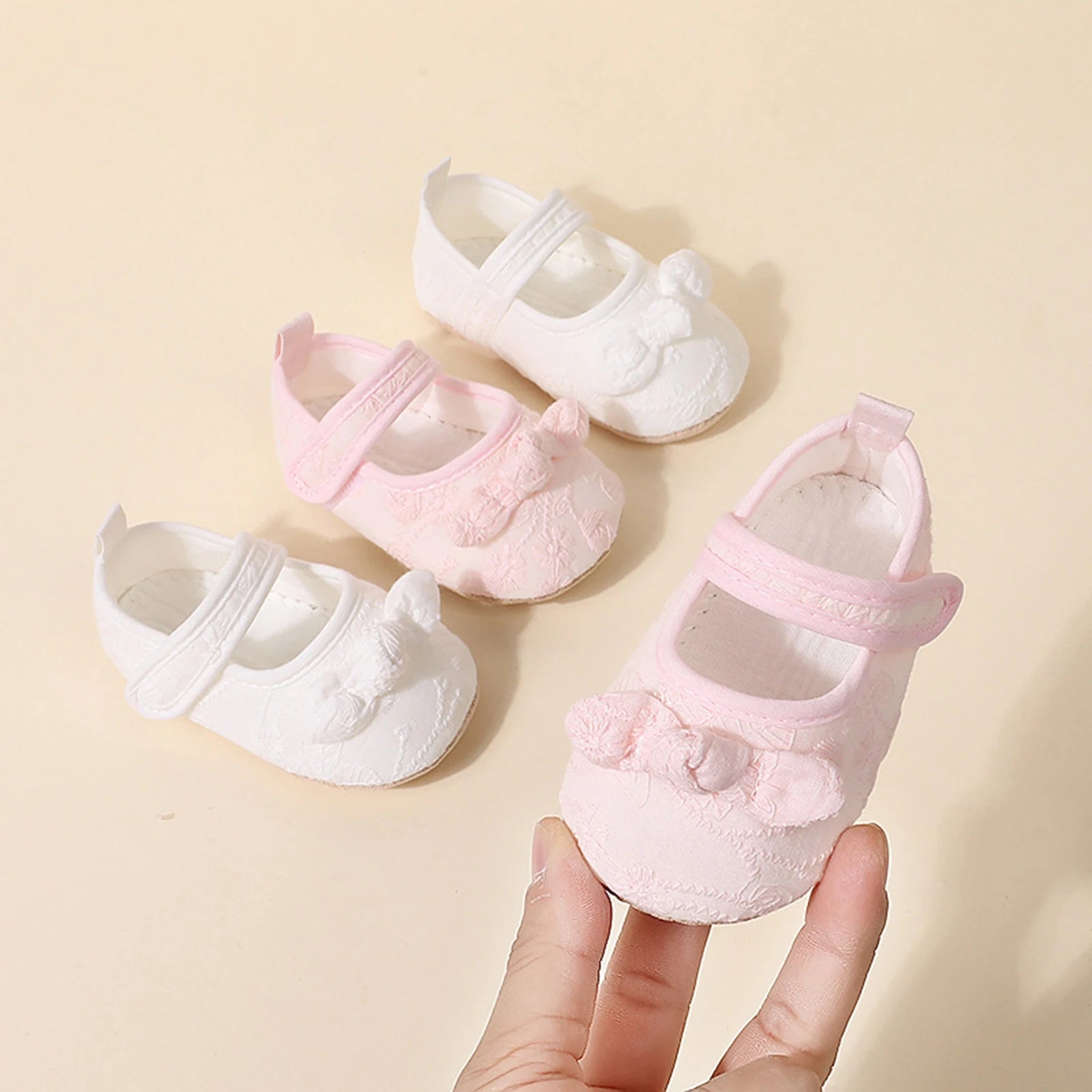 BeQeuewll Infant Baby Girls Shoes Non-Slip Soft Soled Lace Bowknot Flats Toddler First Walker Spring Autumn Princess Shoes