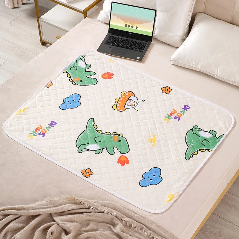 Waterproof Washable Mattress Urine Mat for Baby Toddlers Cute Cartoon Bed Protector Diaper Bedding Urine Pads Cloth Breathable